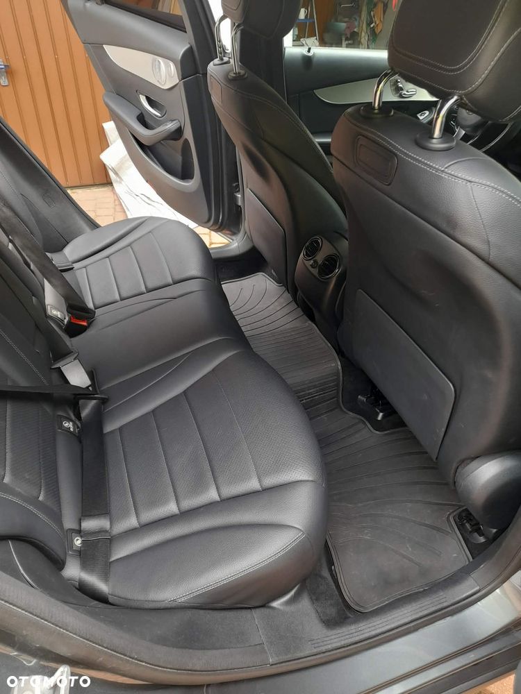 Mercedes-Benz GLC 300 4-Matic - 12