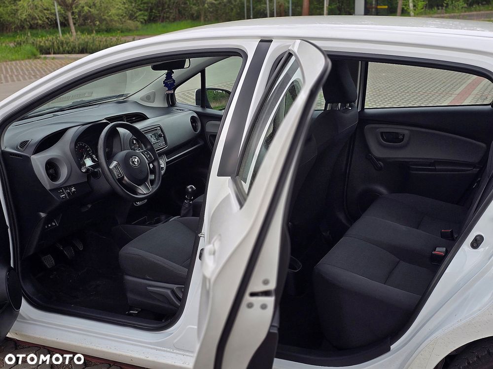 Toyota Yaris 1.5 Active - 12