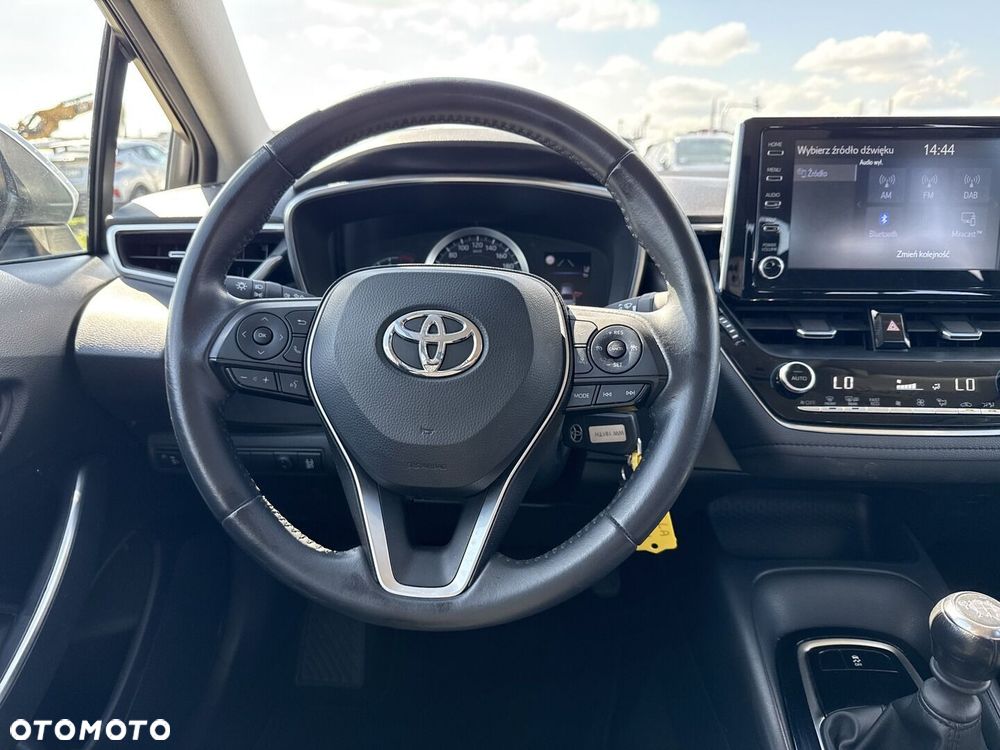 Toyota Corolla - 13