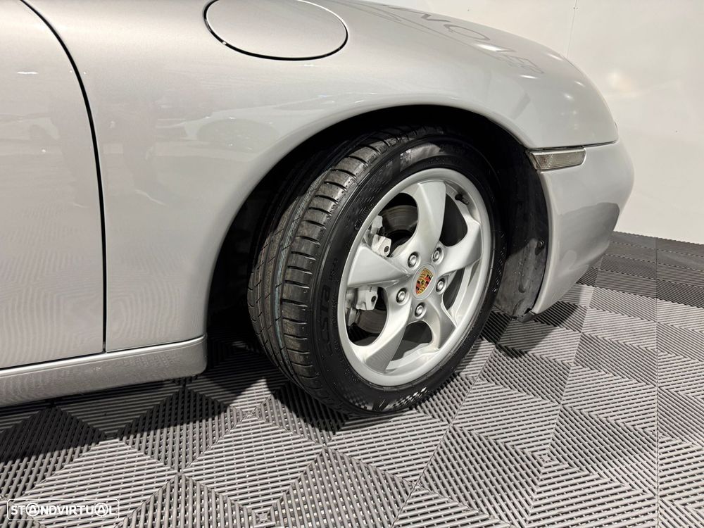 Porsche Boxster 2.7 - 39
