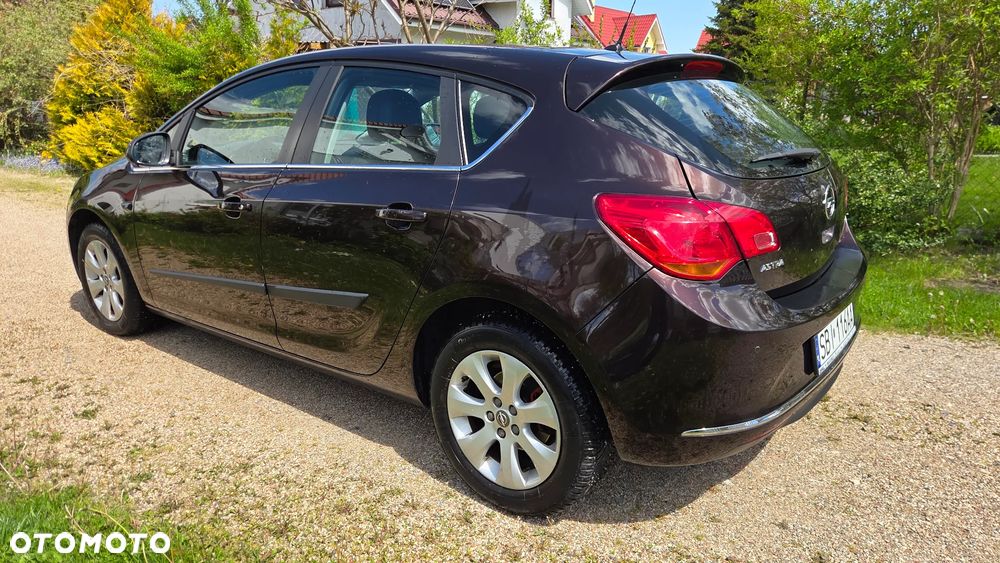 Opel Astra - 4