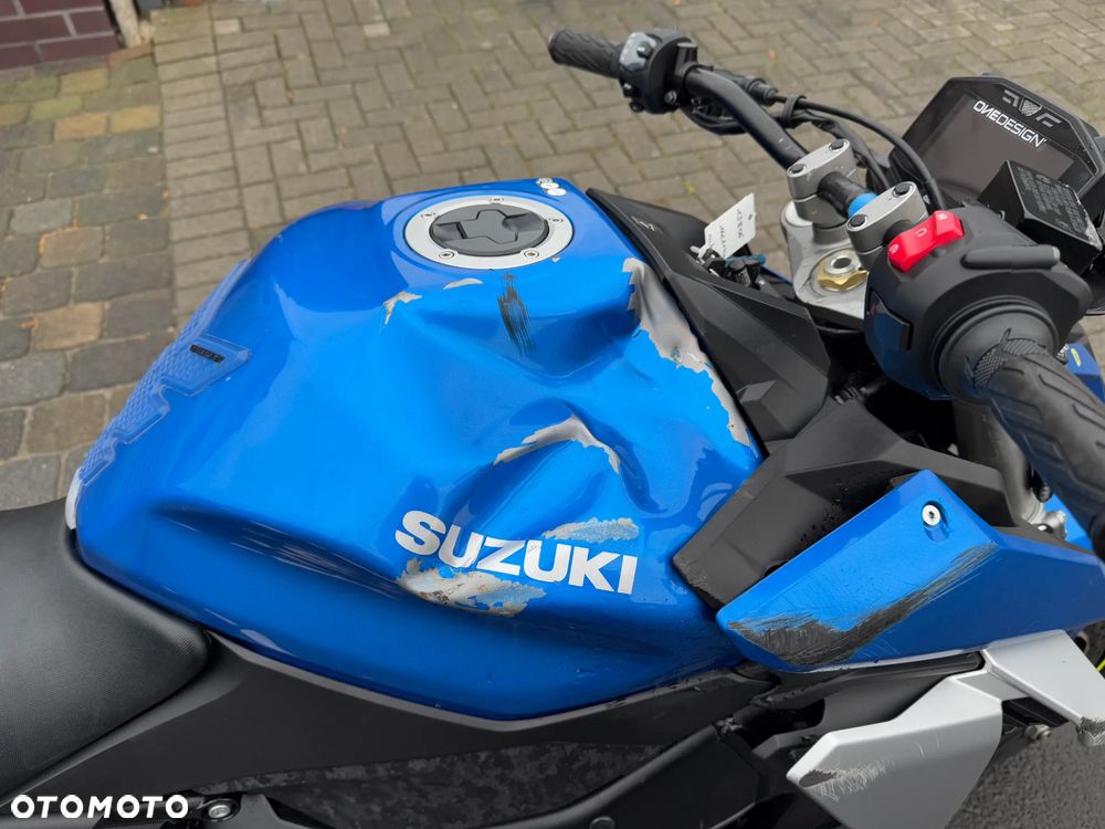 Suzuki GSX - 25