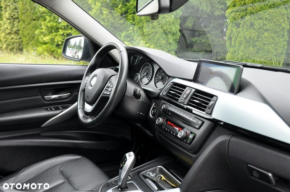 BMW Seria 3 - 18