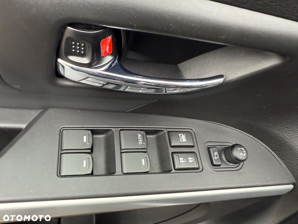 Suzuki SX4 1.6 Premium - 11