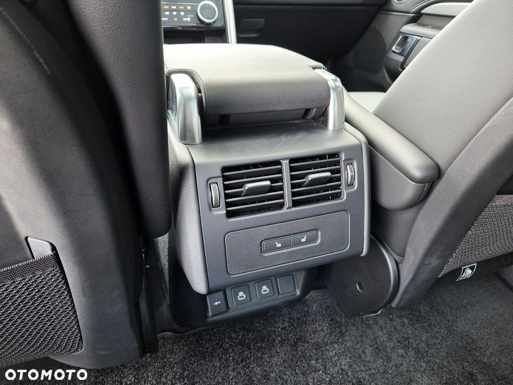 Land Rover Discovery - 25