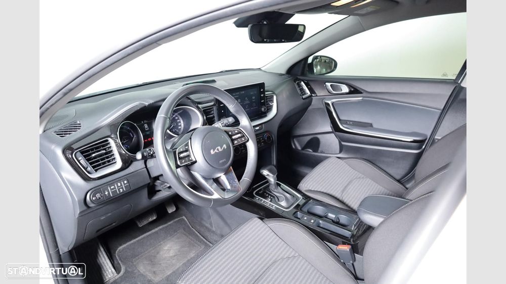 Kia XCeed 1.6 GDi PHEV Drive - 10