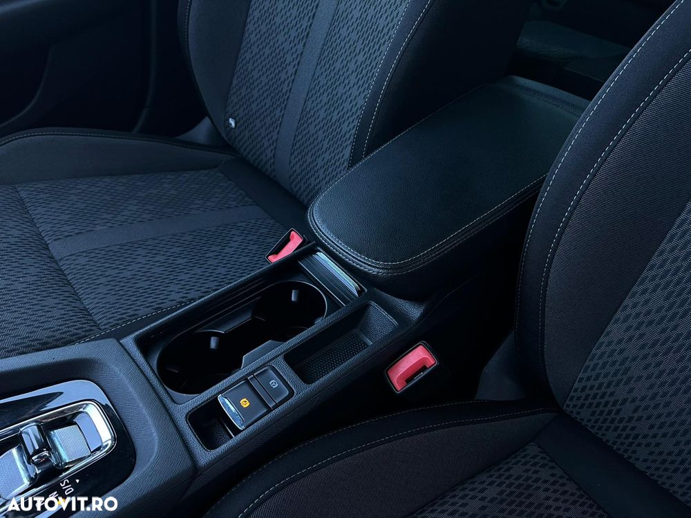 Skoda Octavia 2.0 TDI DSG Ambition - 32