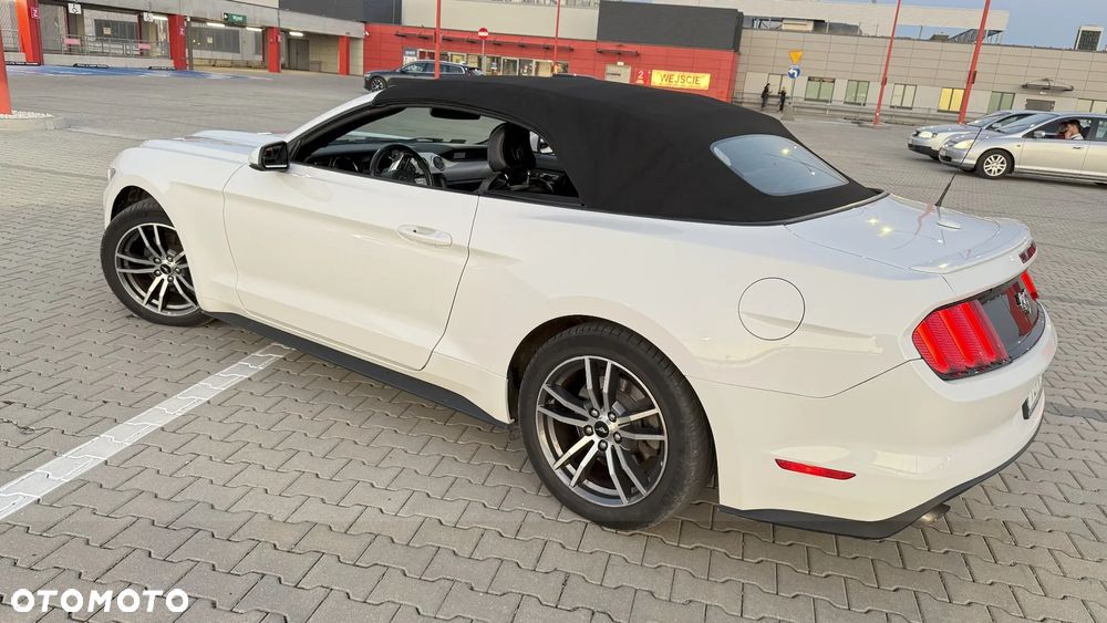 Ford Mustang Cabrio 2.3 Eco Boost - 34
