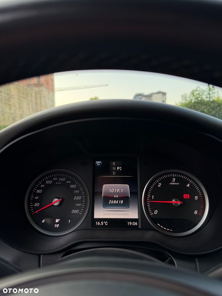 Mercedes-Benz Klasa C 220 (BlueTEC) d 7G-TRONIC Avantgarde - 21