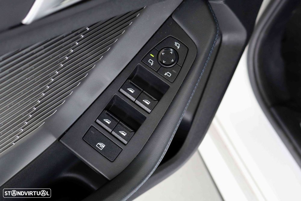 BMW 116 Pack Desportivo M - 17