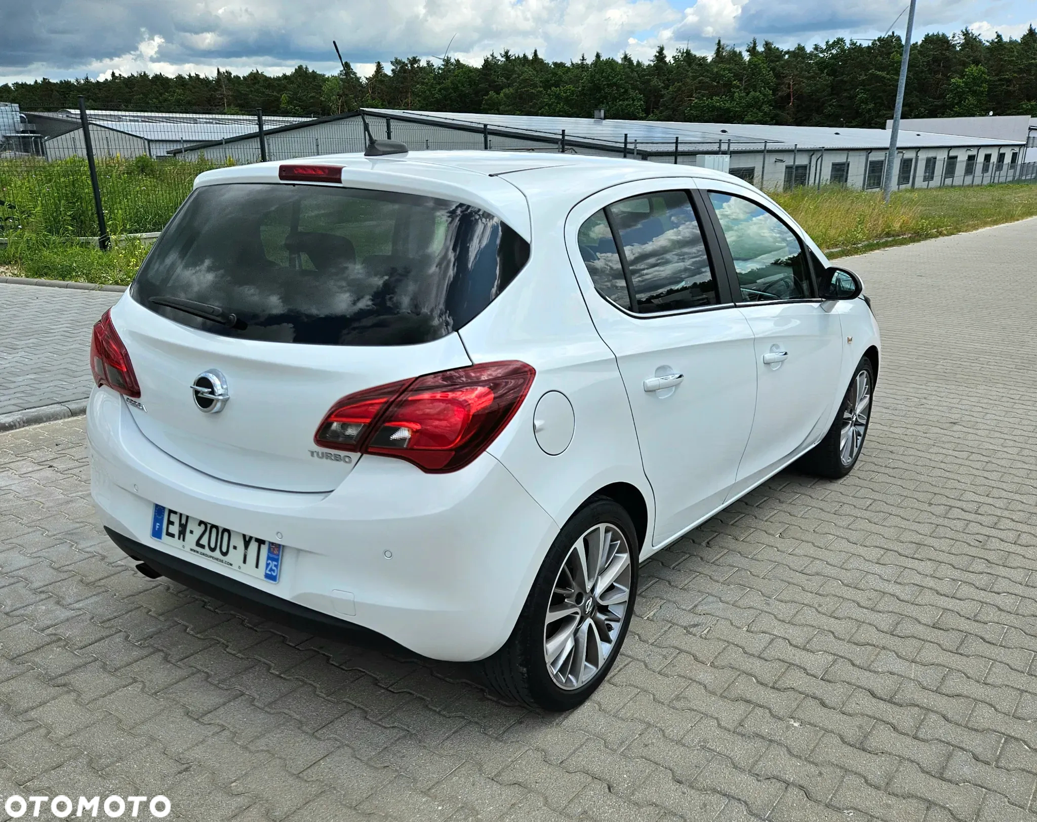 Opel Corsa 1.4 T Cosmo S&S - 18