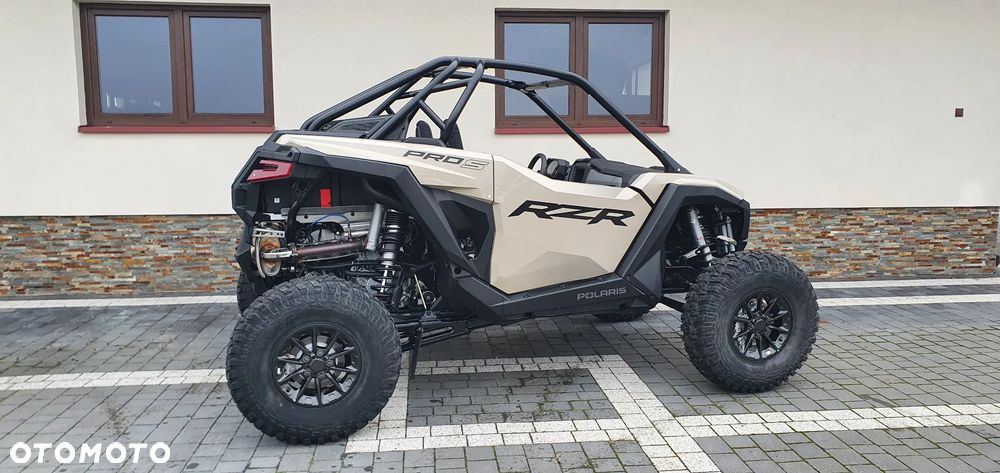 Polaris RZR - 8