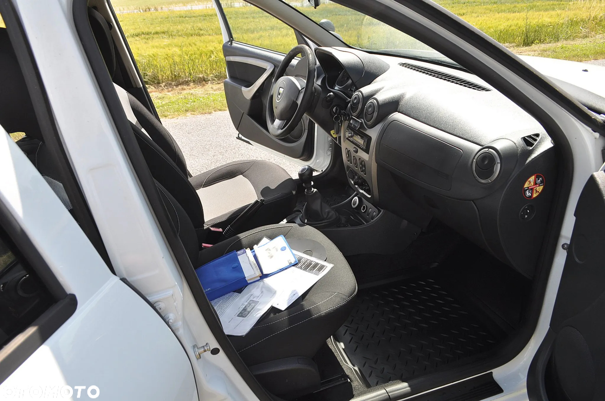 Dacia Duster 1.6 16V 4x4 - 19