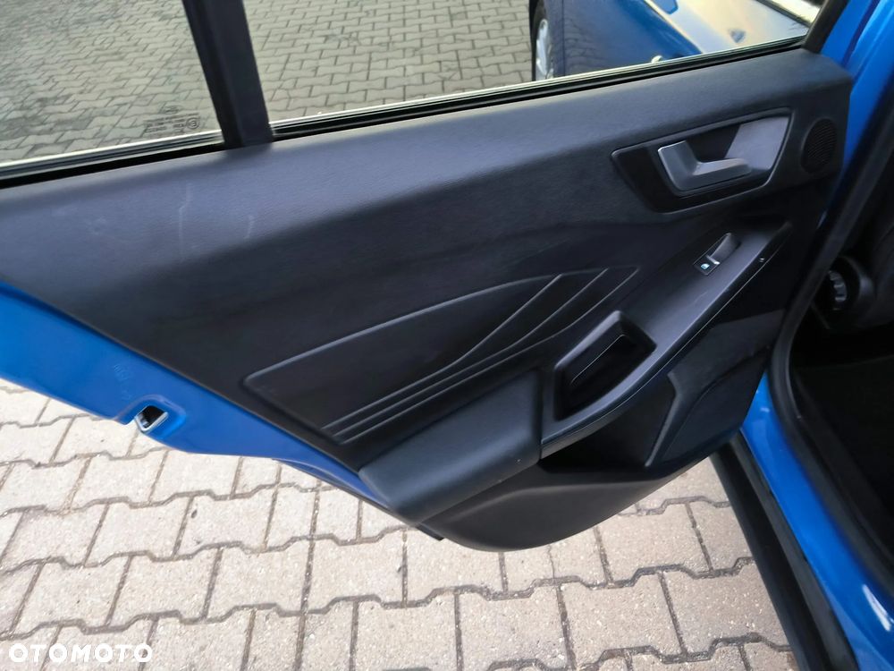 Ford Focus 1.5 EcoBlue Start-Stopp-System TITANIUM DESIGN - 33