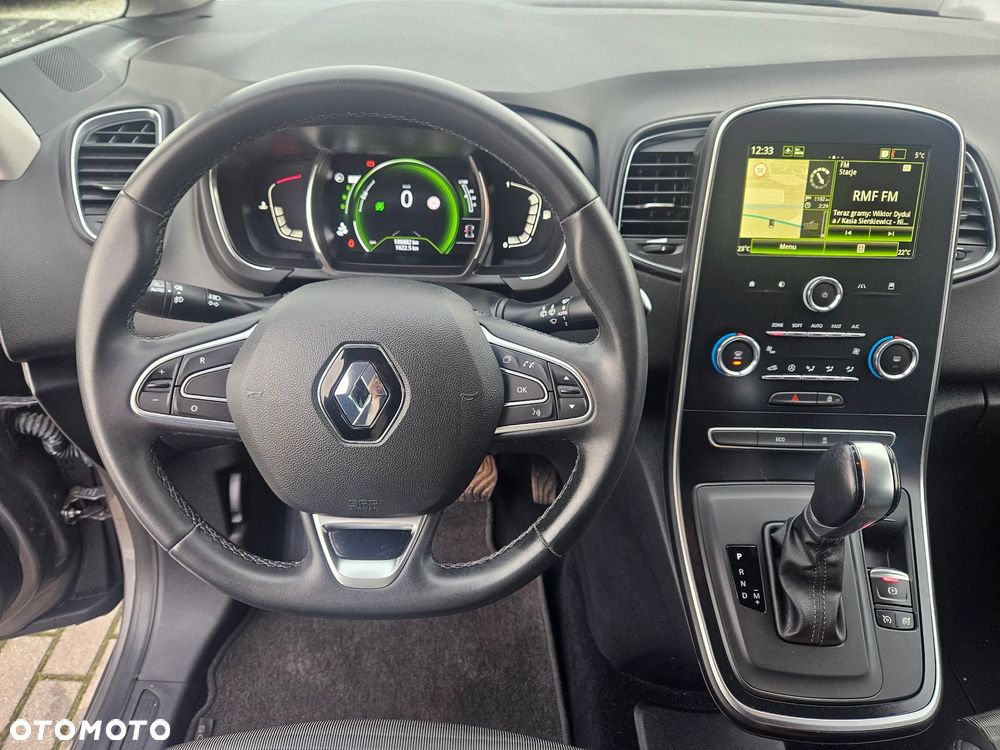 Renault Grand Scenic - 8