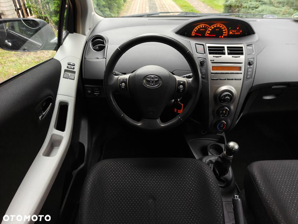 Toyota Yaris - 6