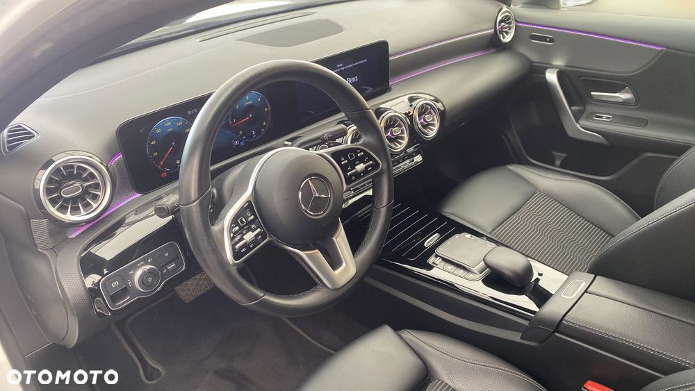 Mercedes-Benz Klasa A 200 d Progressive 8G-DCT - 10