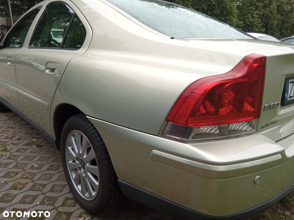 Volvo S60 - 16