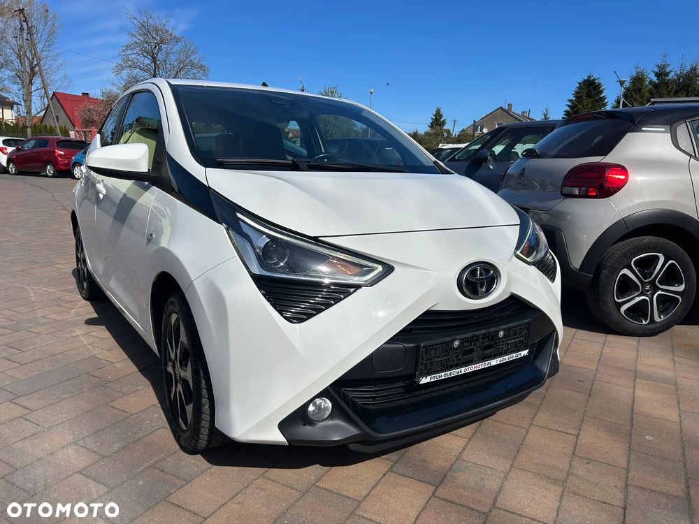 Toyota Aygo x-play - 4