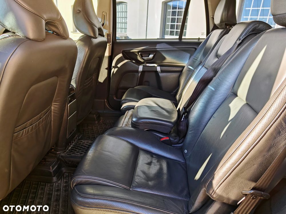 Volvo XC 90 D5 AWD Executive - 27