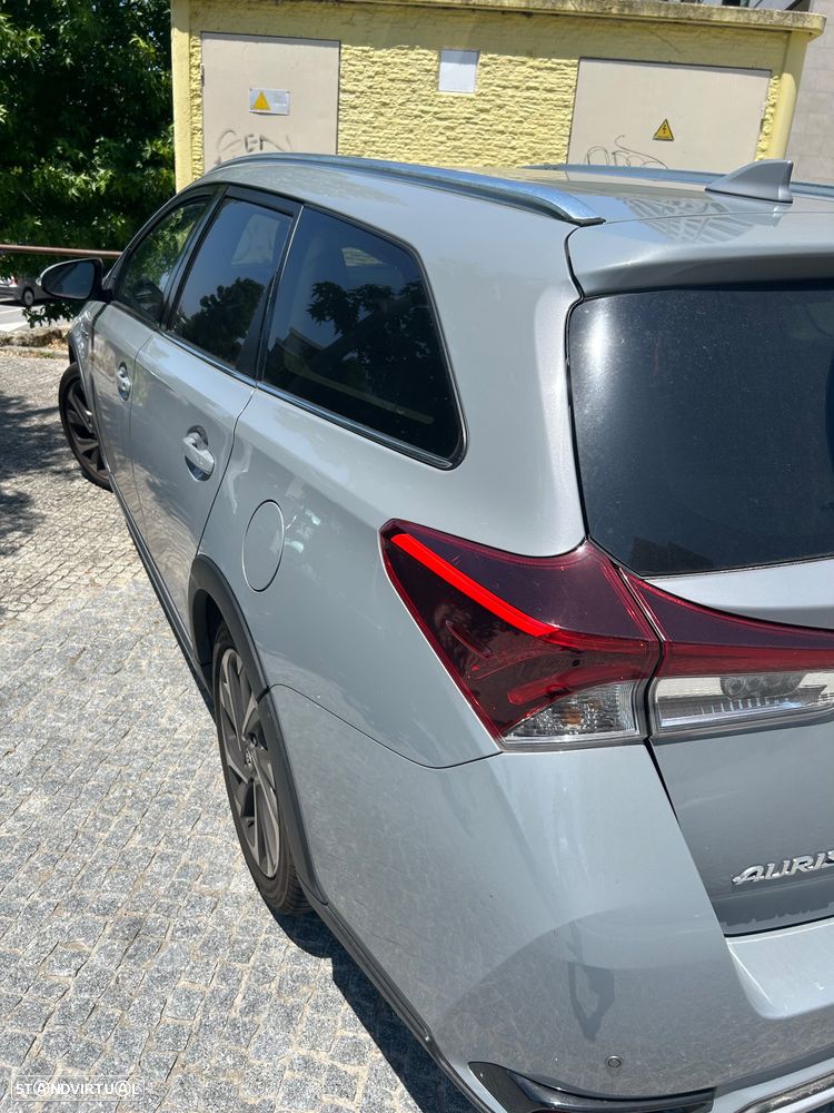 Toyota Auris Touring Sports 1.8 HSD Comfort+P.Sport - 16