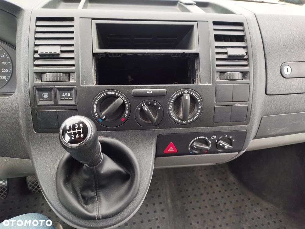 Volkswagen Transporter - 7
