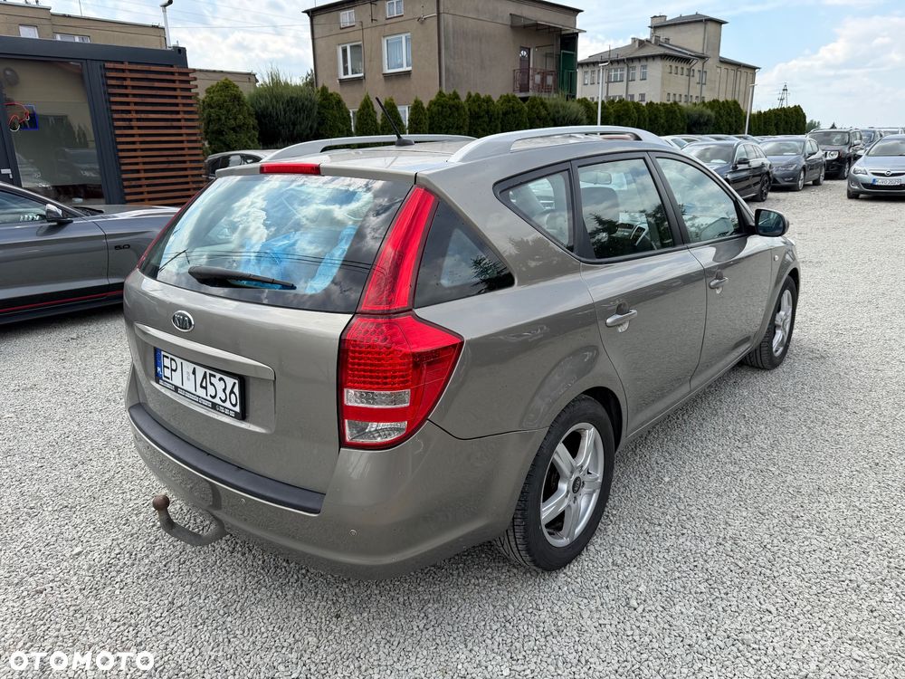 Kia Ceed 1.4 CVVT Attract - 19