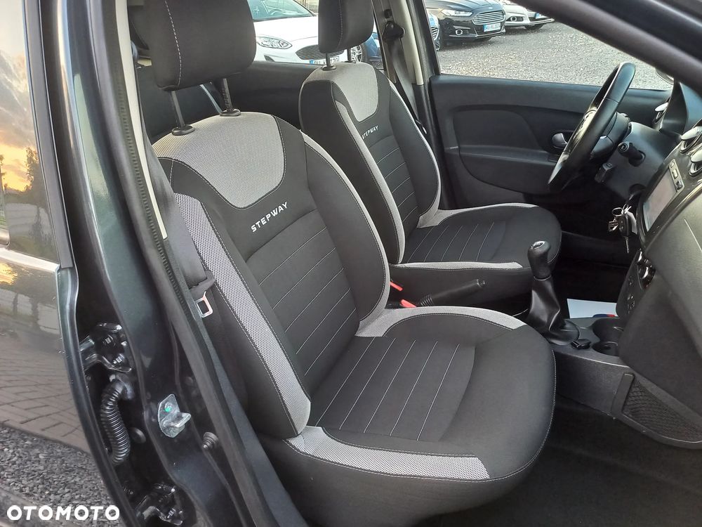 Dacia Sandero Stepway TCe 90 (S&S) Celebration - 20