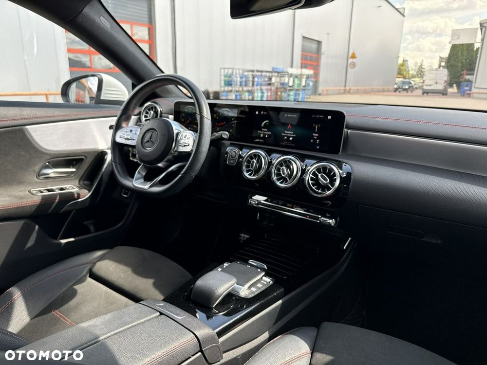 Mercedes-Benz CLA 200 mHEV AMG Line 7G-DCT - 21