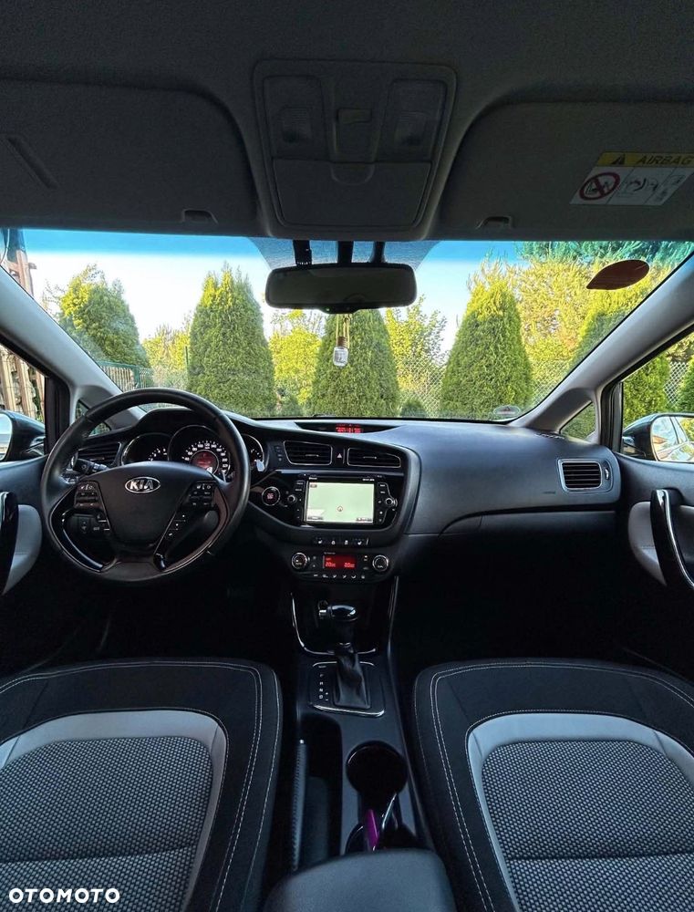 Kia Ceed 1.6 CRDi 128 Platinum Edition - 9