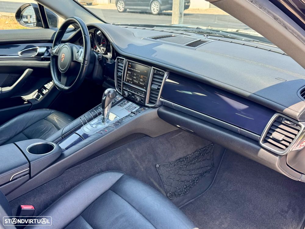 Porsche Panamera 3.0 V6 - 10
