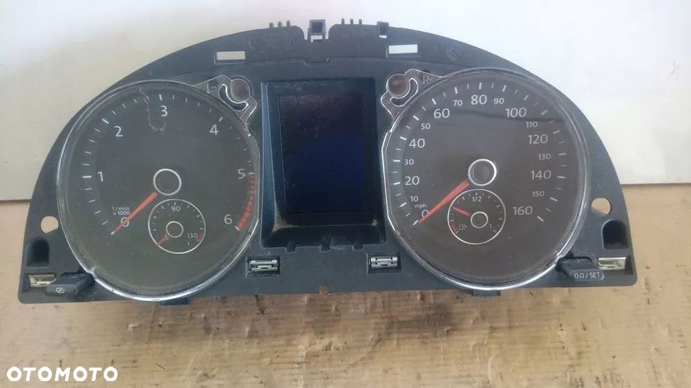 LICZNIK ZEGARY VW PASSAT B7 2.0 TDI UK 3AA920970E - 2