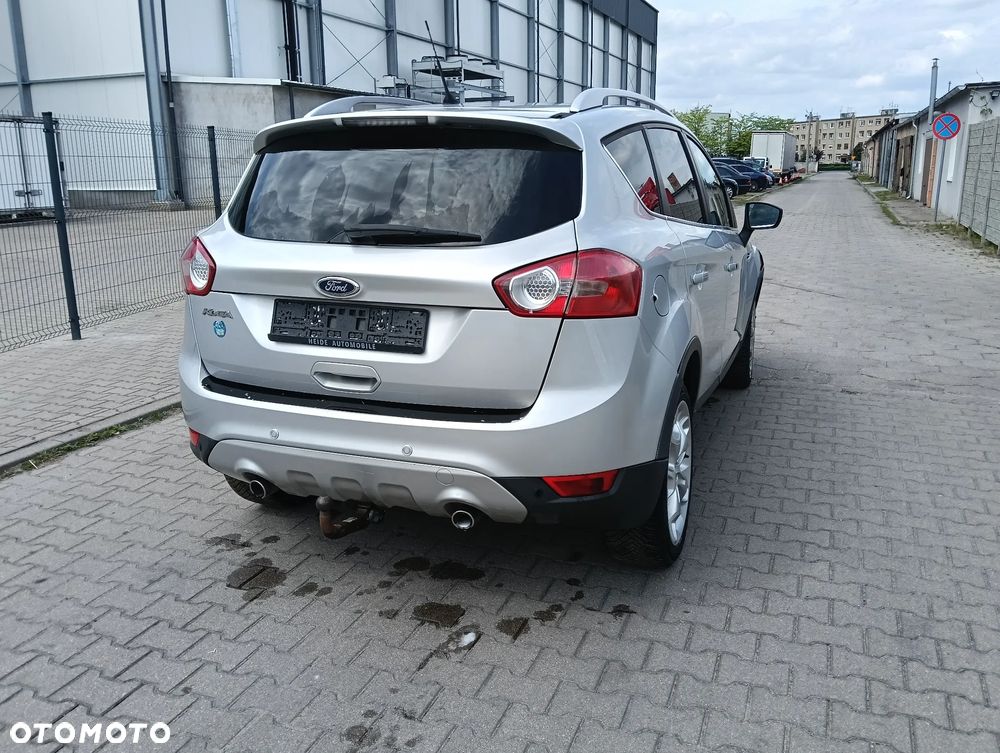 Ford Kuga 2.0 TDCi 4x4 Titanium - 4