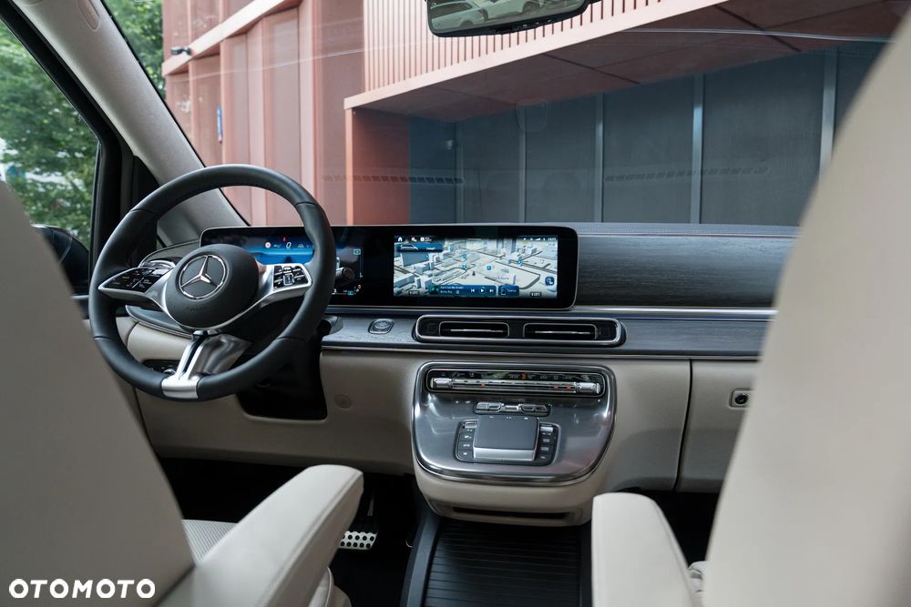 Mercedes-Benz Klasa V 300 d 4-Matic 9G-Tronic Exclusive (d³ugi) - 30