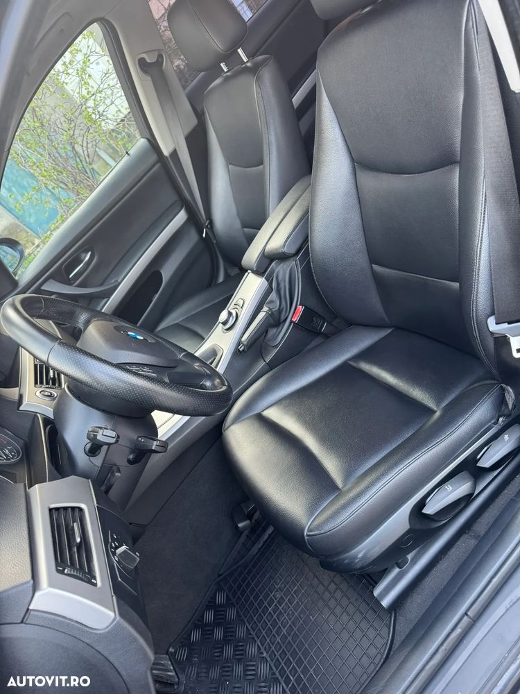 BMW Seria 3 320d - 10