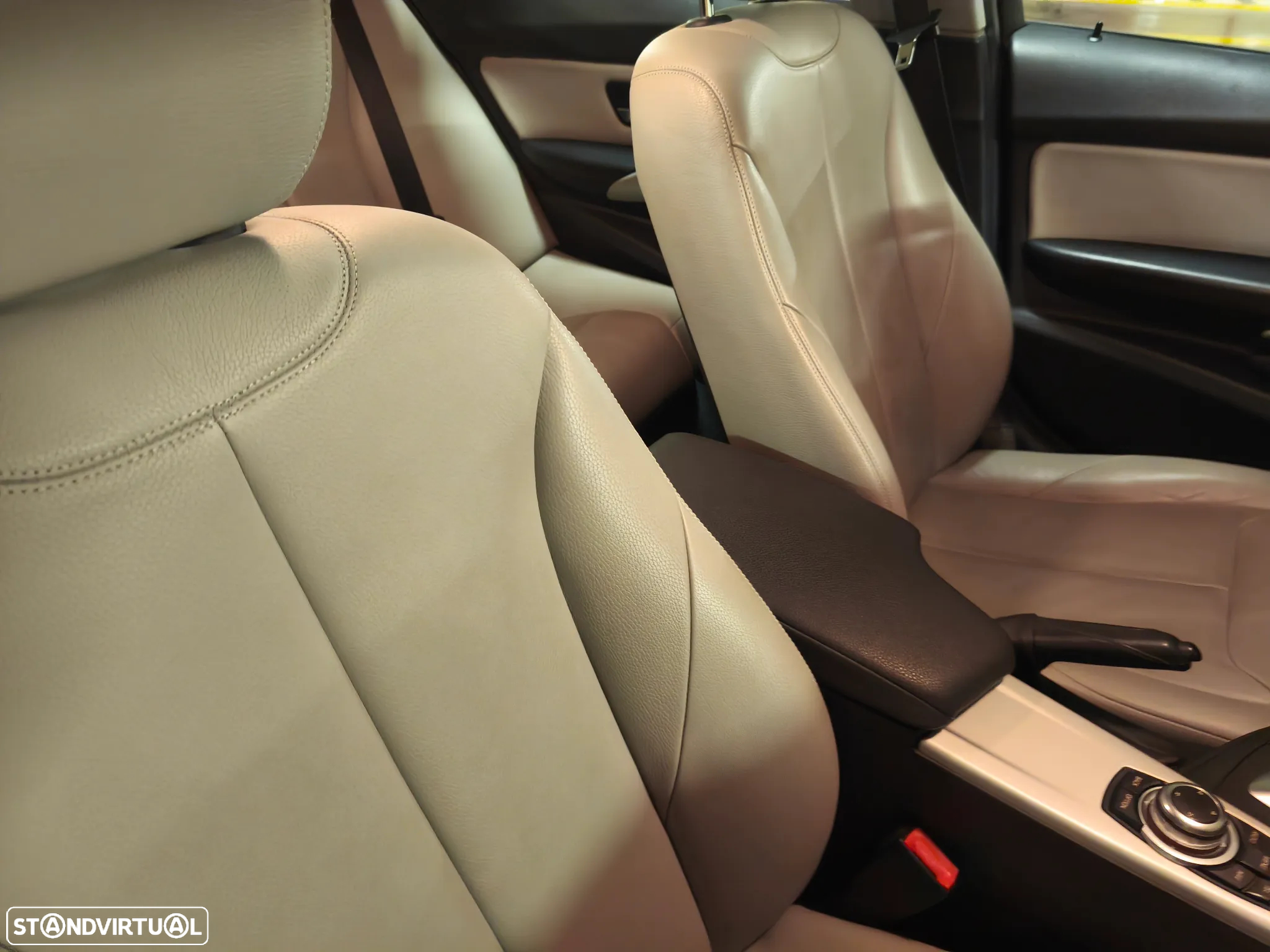 BMW 320 d Auto Line Sport - 14