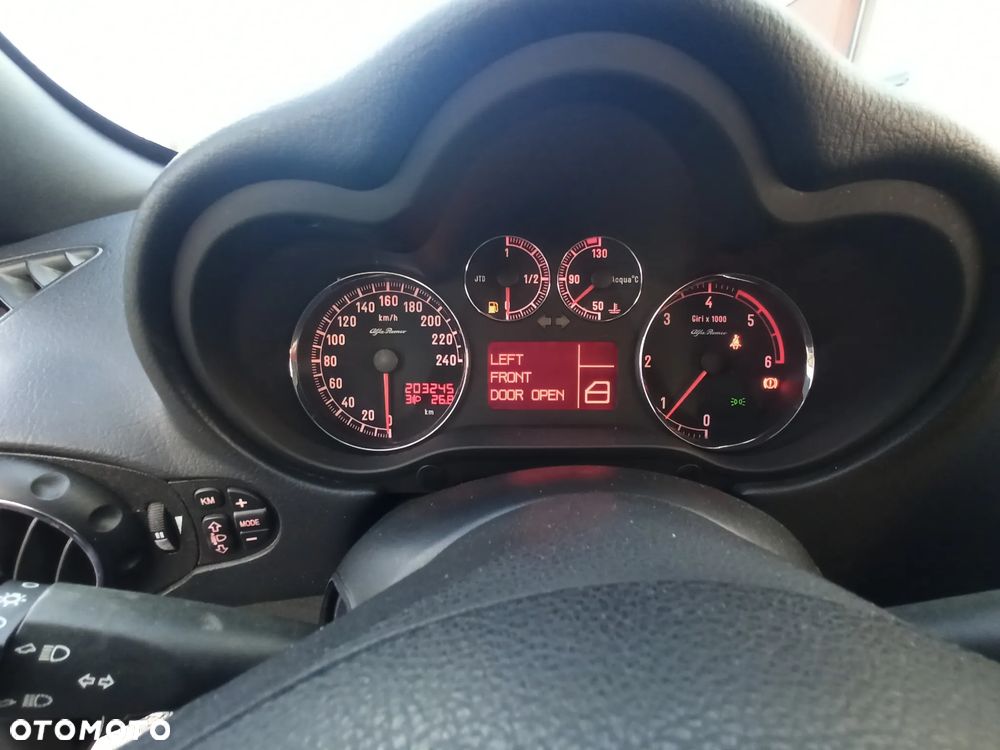 Alfa Romeo 147 - 14