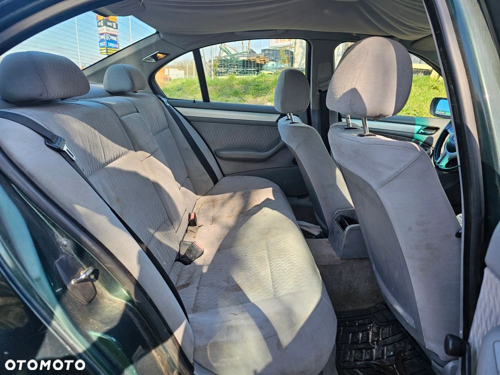 BMW Seria 3 320d - 16