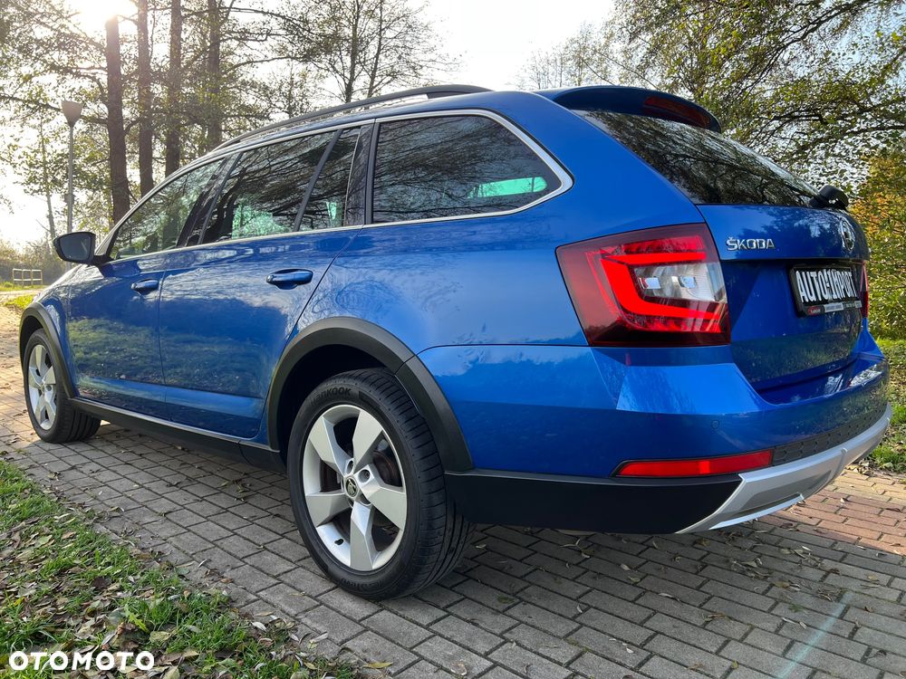 Skoda Octavia Scout 2.0 TDI 4x4 DSG - 5