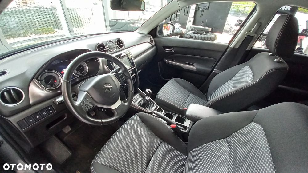 Suzuki Vitara 1.4 Boosterjet SHVS Premium 2WD - 10