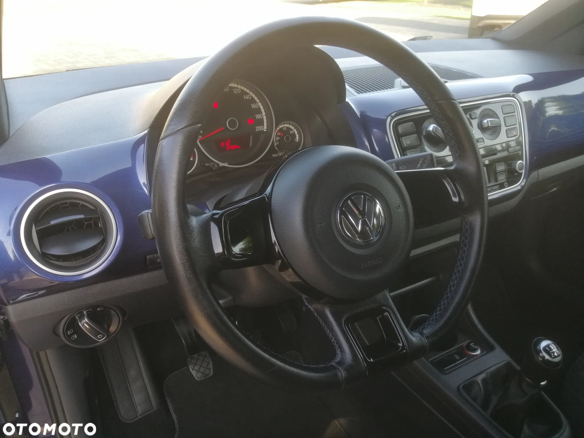 Volkswagen up! club - 13