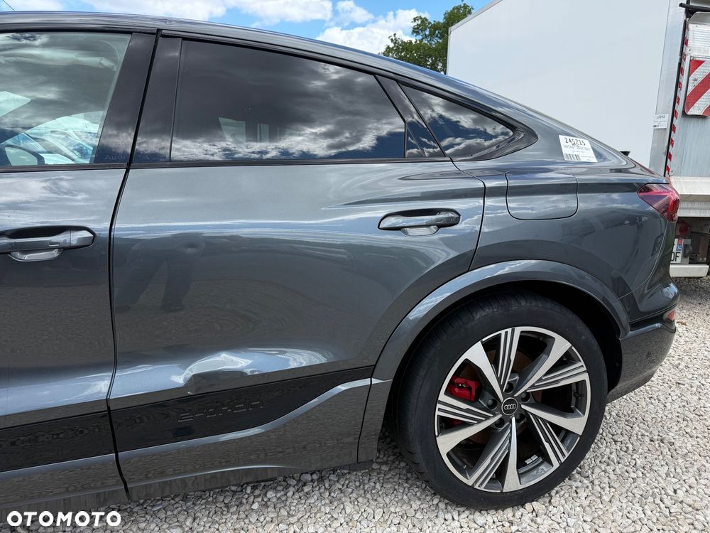 Audi SQ6 - 32