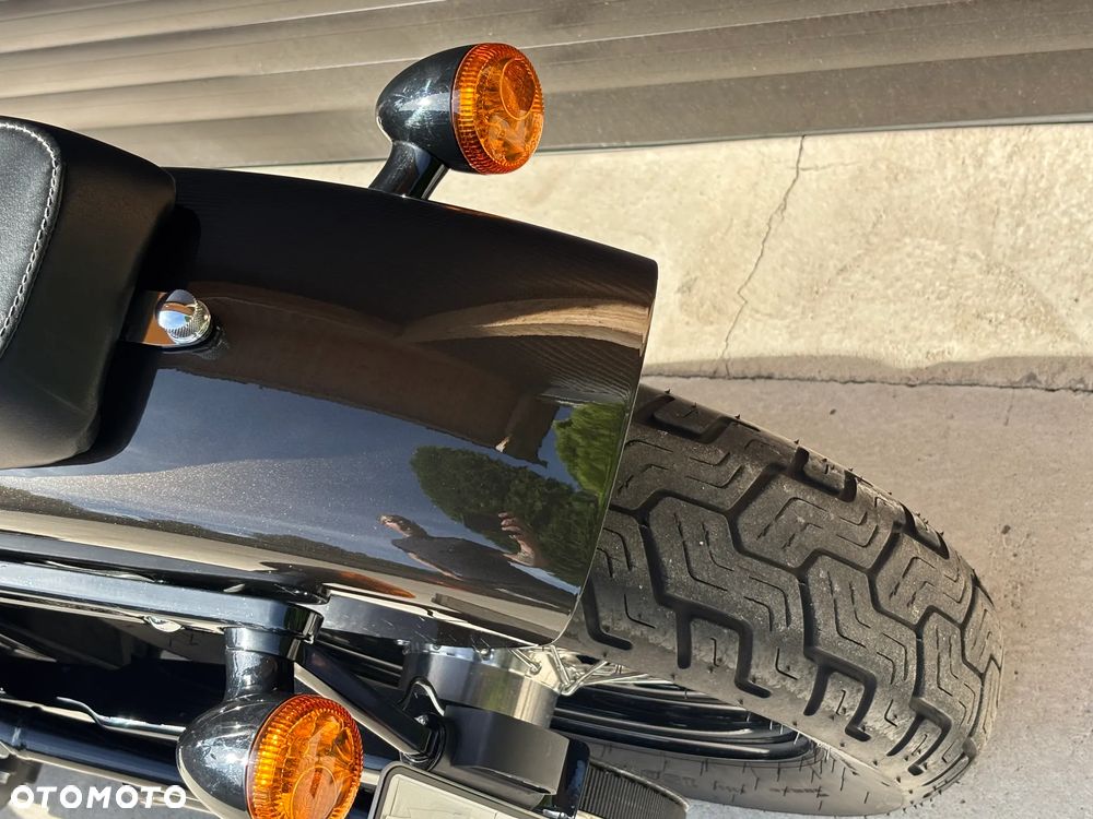 Harley-Davidson Softail Street Bob - 11