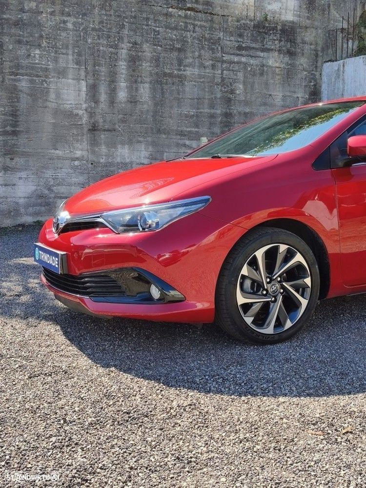 Toyota Auris 1.2T Exclusive - 10