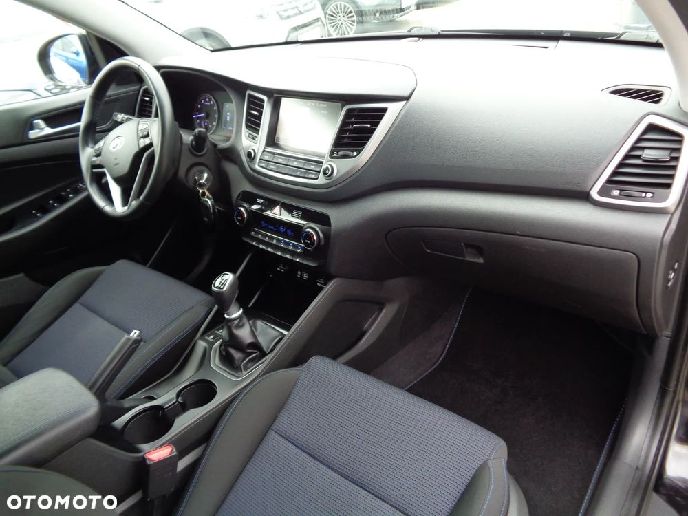 Hyundai Tucson 1.6 GDI BlueDrive Style 2WD - 22