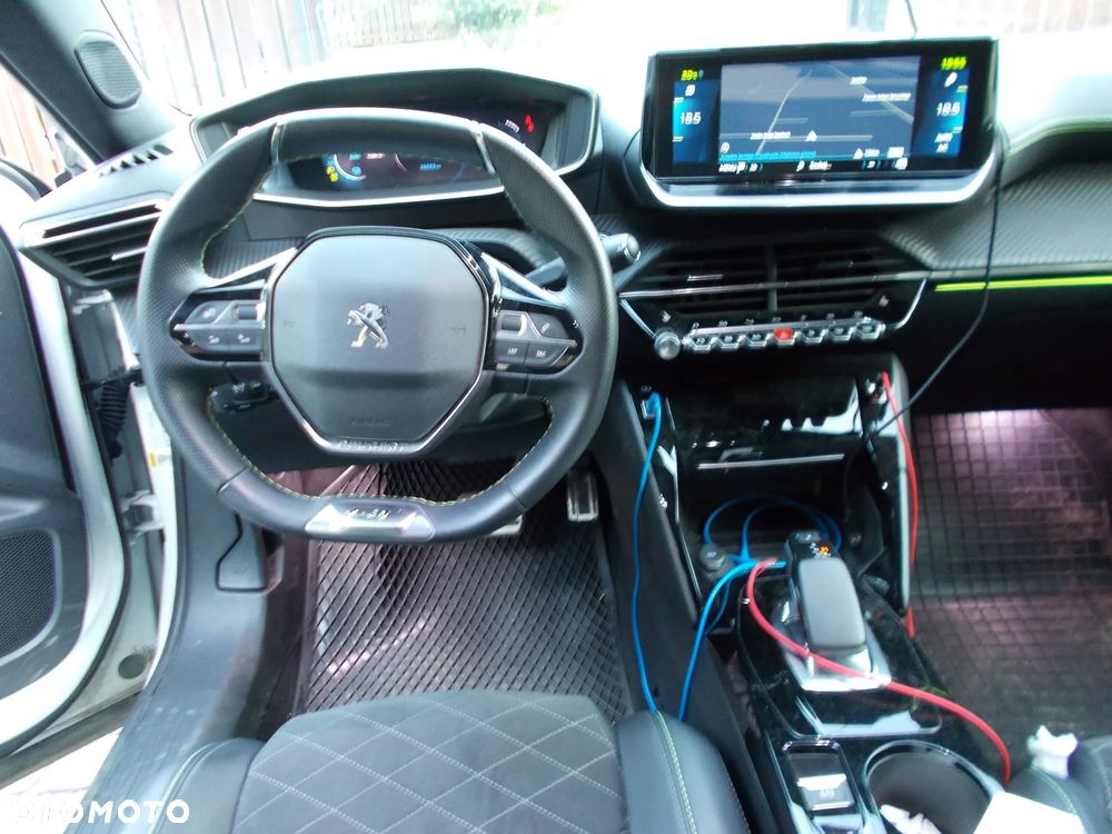 Peugeot 2008 GT - 6