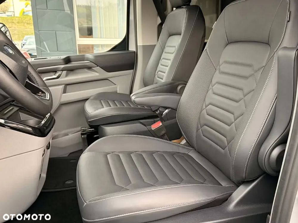 Ford Tourneo Custom 2.5 PHEV CVT 340 L2 Titanium X - 9