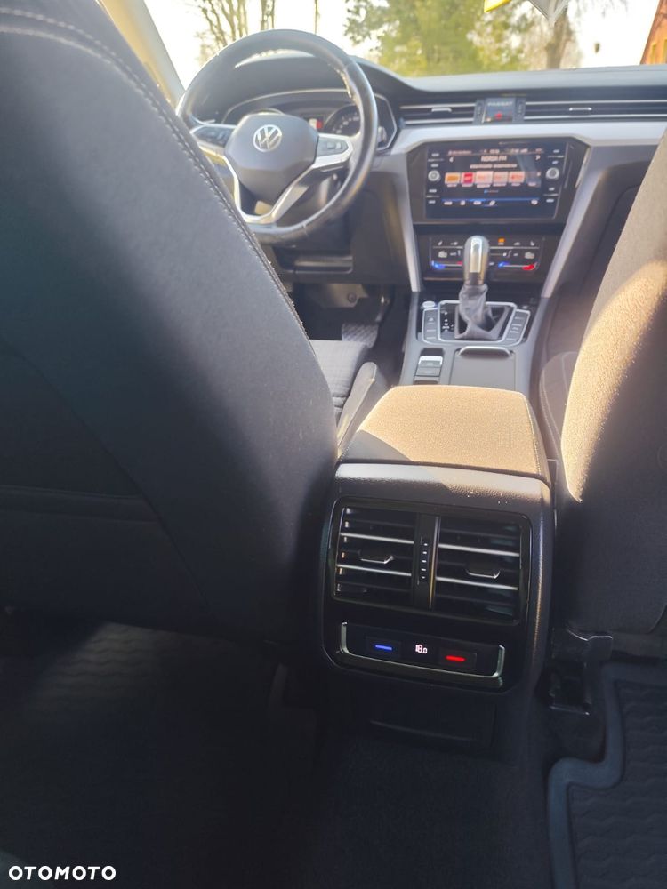 Volkswagen Passat 2.0 TDI Elegance DSG - 7
