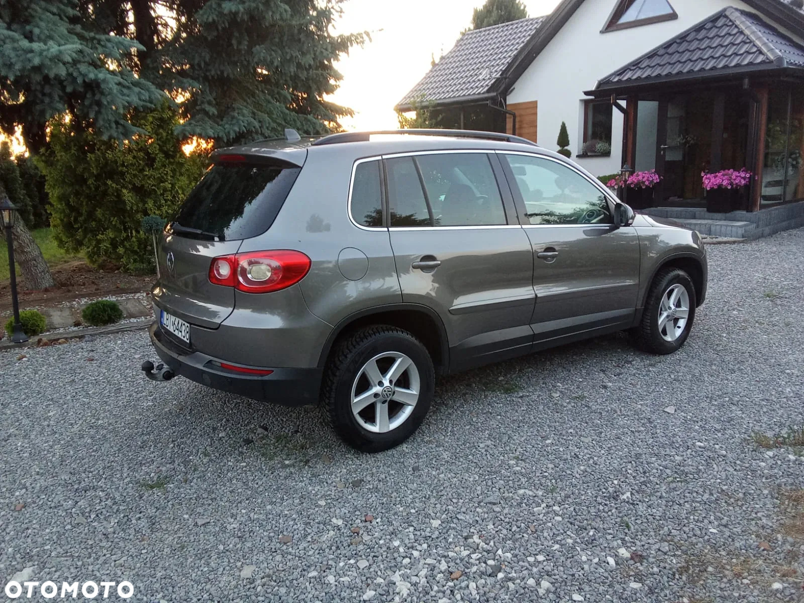 Volkswagen Tiguan - 4