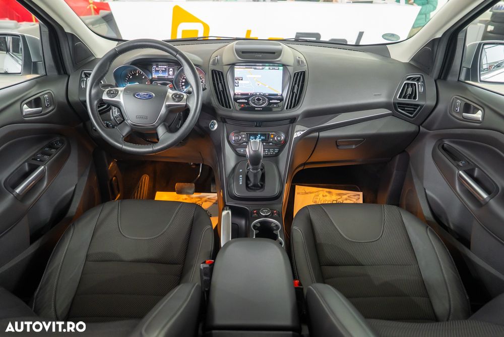 Ford Kuga 2.0 TDCi 4x4 Aut. Business Edition - 21